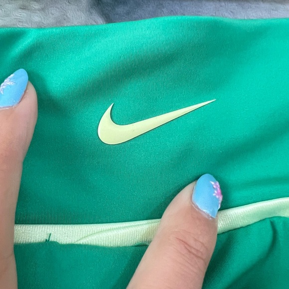 Nike | Pro Green Shorts - Picture 6 of 8